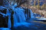 九寨沟蓝色冰瀑：九寨沟蓝色冰瀑图片大全