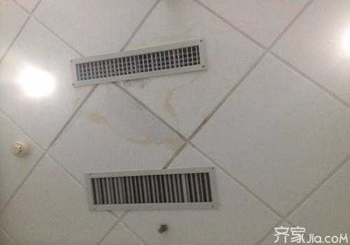 空调从出风口滴水下来是什么问题：空调从出风口滴水下来是什么问题啊